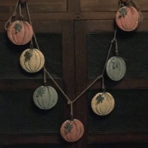 Dangling Metal Pumpkin Garland